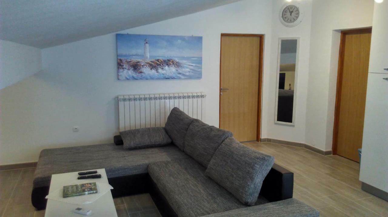 Appartamento Mali delfin Sveti Juraj Esterno foto