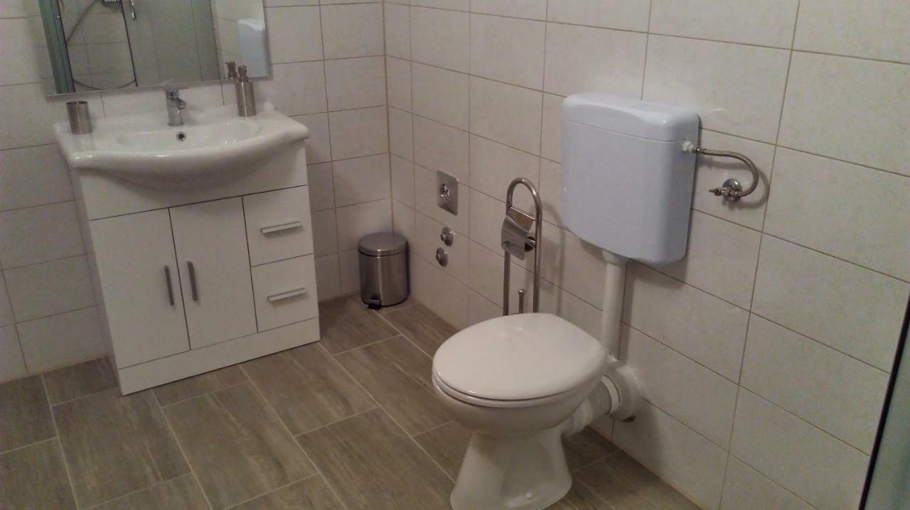 Appartamento Mali delfin Sveti Juraj Esterno foto